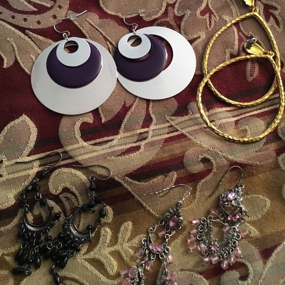 Bundle of 6 pairs of earrings. - Picture 4 of 4